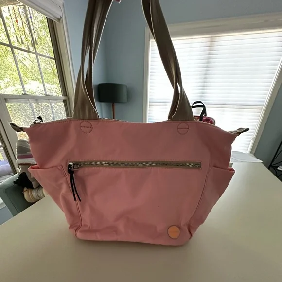 ShortyLOVE Tillie PINK tote.  No longer available in this color.  Gently used. - Picture 3 of 10